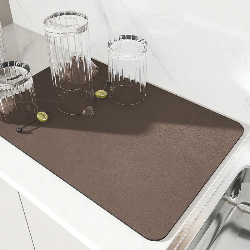 tapis table moderne gris marron bleu marine uni polyester respectueux environnement adhésif