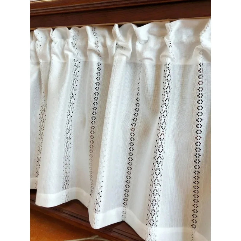 rideau blanc semi transparent broderie fine classique polyester dimensions variées vintage motifs géométriques