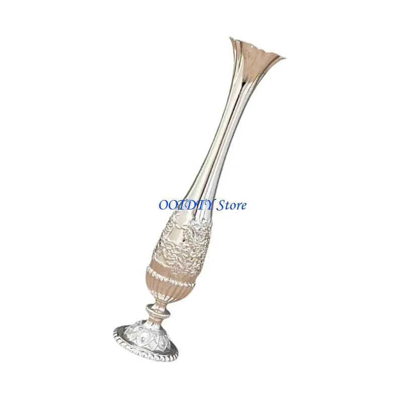 vases métal bronze argent or motifs floraux texture grungée classique élégant