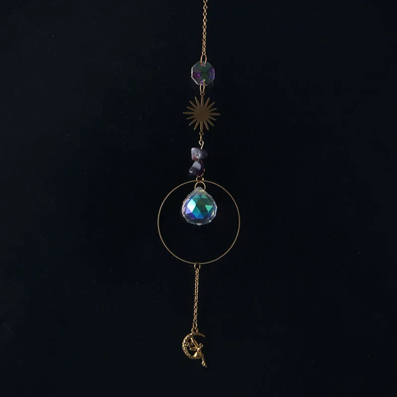 bijou pendentif cristal or bleu violet vert formes géométriques motifs oculaires translucides boho chic