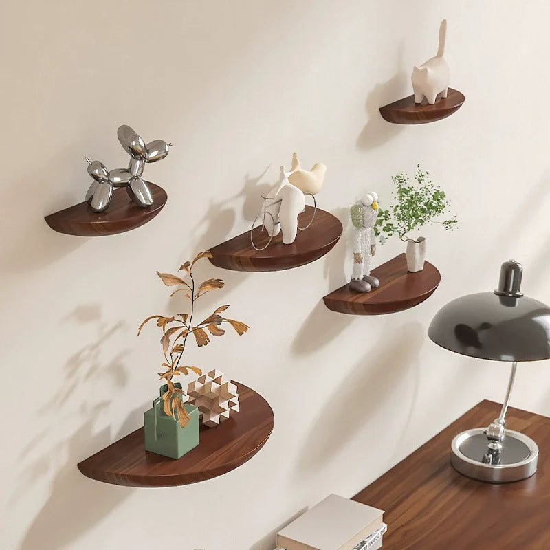 étagères murales modernes étagère bois marron rayures vase cactus bougie radio vintage plantes