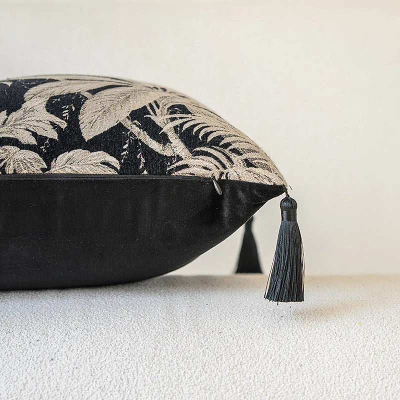 housse coussin lit motif végétal jacquard brodé élégant decoration maison noir beige adhésif