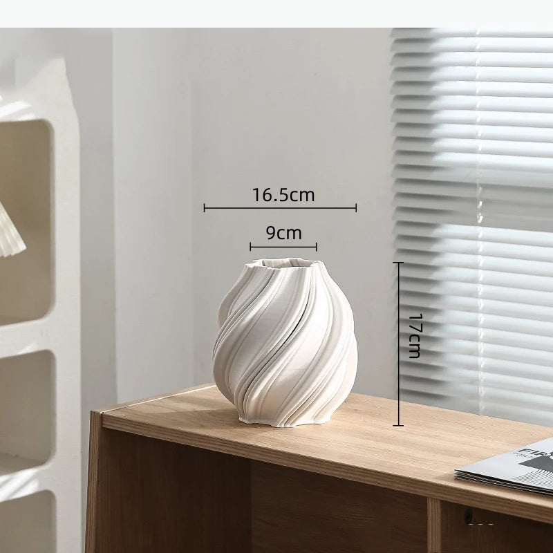 vase céramique blanc rayures ondulées moderne décoration intérieur plissé tridimensionnel transparent table