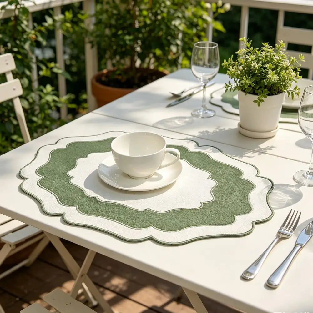 set table vert rustique motifs concentriques bords ondulés infroissable respectueux environnement