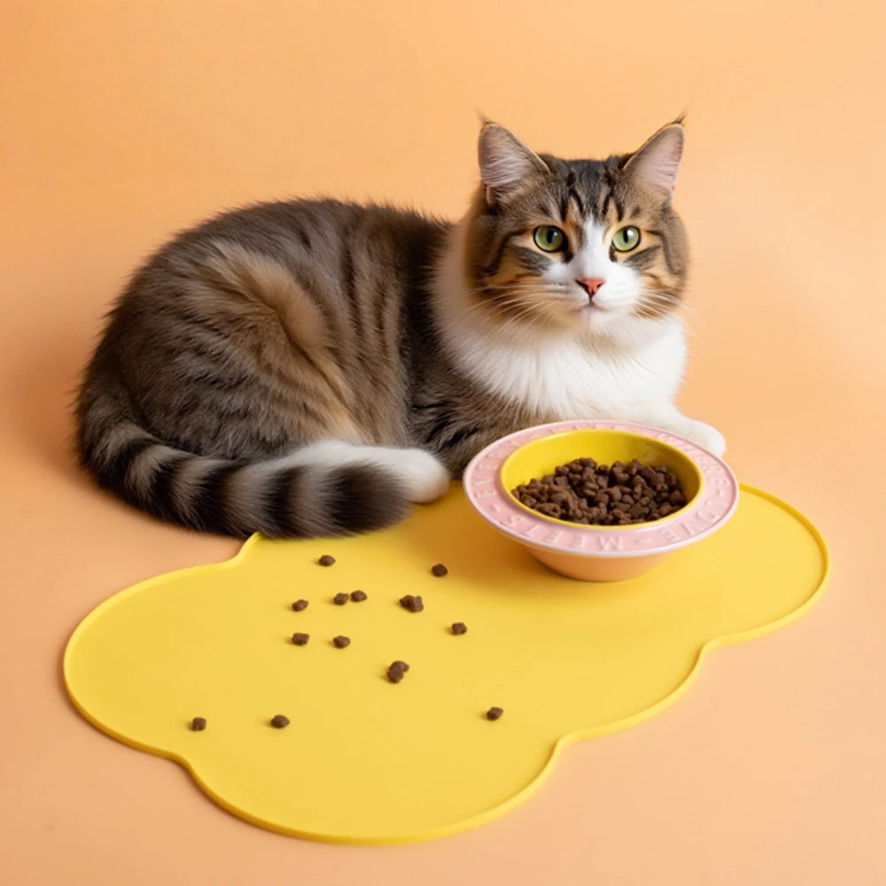 tapis animaux compagnie imperméable deux gamelles intégrées moderne ludique rose jaune gris