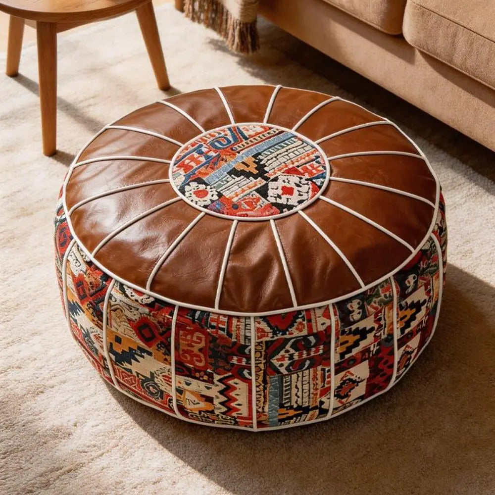 pouf boho chic patchwork motifs géométriques marron clair rouge bleu noir rond