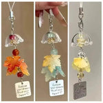 boucles d'oreilles fleurs pompons peluche plaque métallique gravée chic romantique transparent vert bleu orange