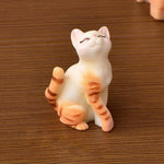 figurines chats différents motifs yeux blancs décor maison terrarium miniature réaliste Podscape ornement jardin