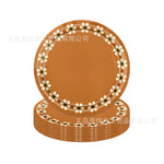 assiettes papier marron clair fleurs blanches occasion fête anniversaire vaisselle jetable