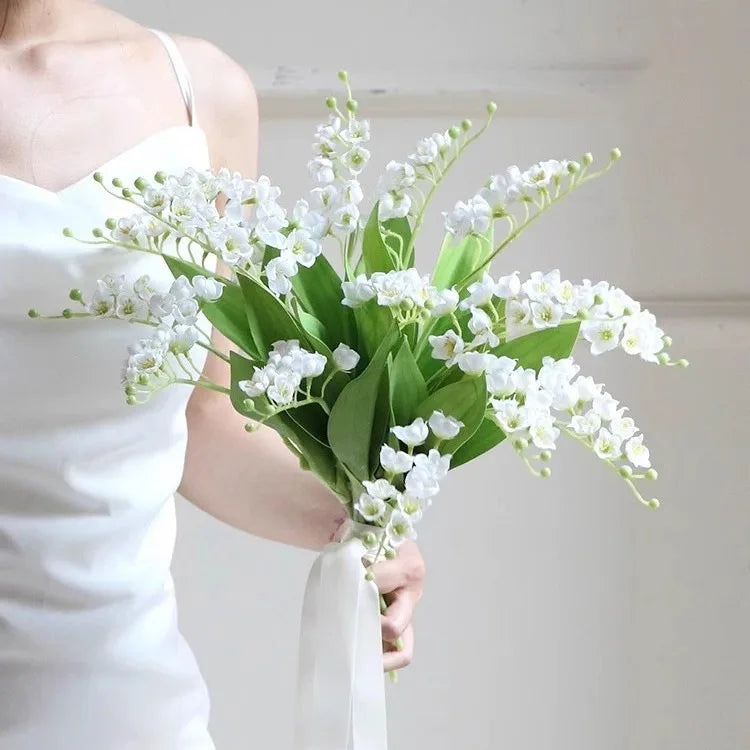 bouquet fleurs artificielles soie muguet rose blanche feuilles vertes décoration mariage anniversaireintérieur