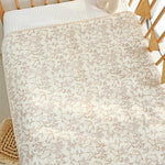 coussin bébé imprimé animaux fleurs beige clair décoratif chambre enfant usage quotidien