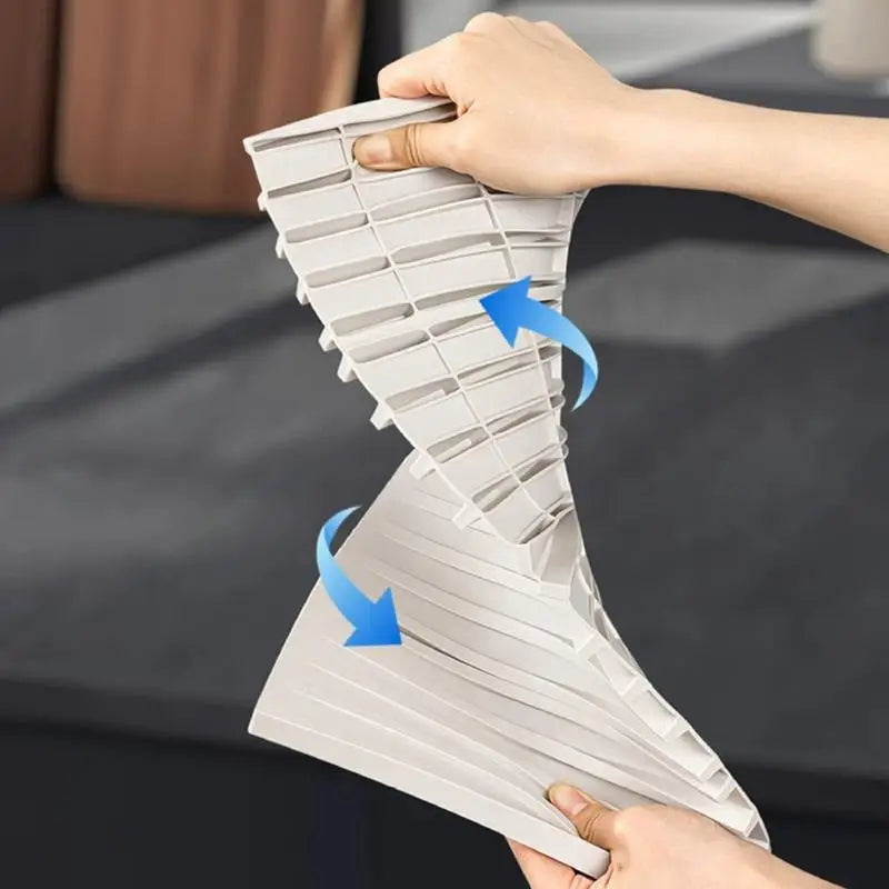tapis drainage pliable gris rayures horizontales moderne vaisselle séchage antidérapant transparent assiettes cuillères fourchettes