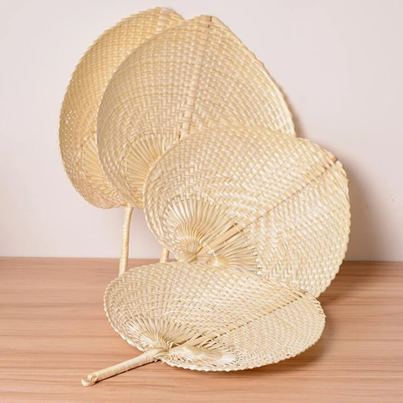 éventail tressé motifs géométriques traditionnel beige clair poignée bois fixations rustique decorationintérieur
