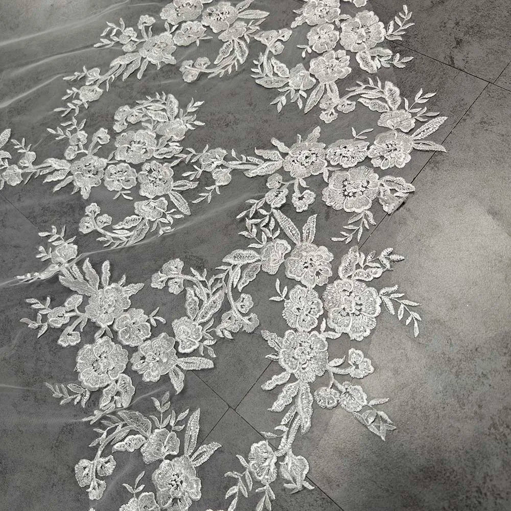 voile mariée blanc broderie florale translucide classique paillettes brillantes dentelle personnalisée peigne included