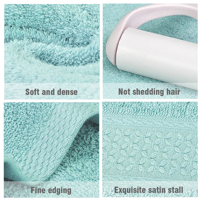 Serviette de bain coton uni de couleur gris clair dépliée dans une salle de bain moderne