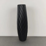 vases modernes plastique rayures diagonales blanc noir rouge vert gris