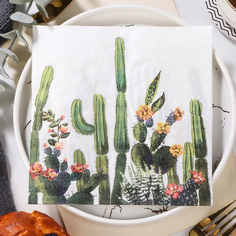 serviettes papier décoratives cactus fleurs vert orange rose violet assiette blanche couverts dorés painDecorationVégétaleardoiseManchesBois