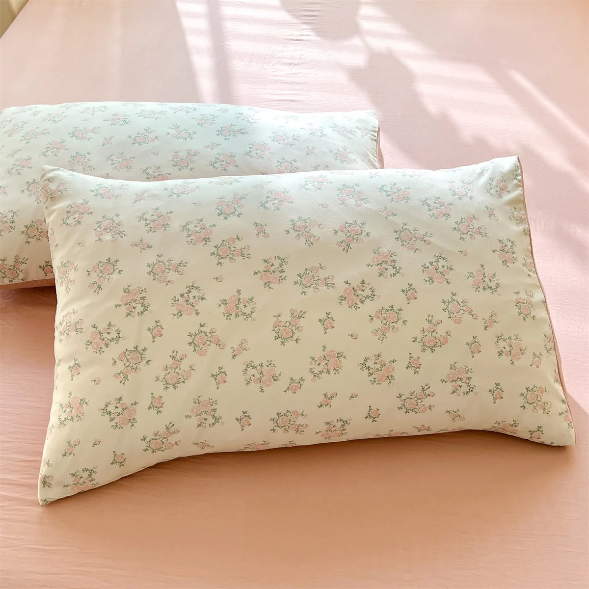 housse taie d'oreiller fleurs florales polyester 48x74cm vintage couleurs pastel motifs floraux respectueux environnement