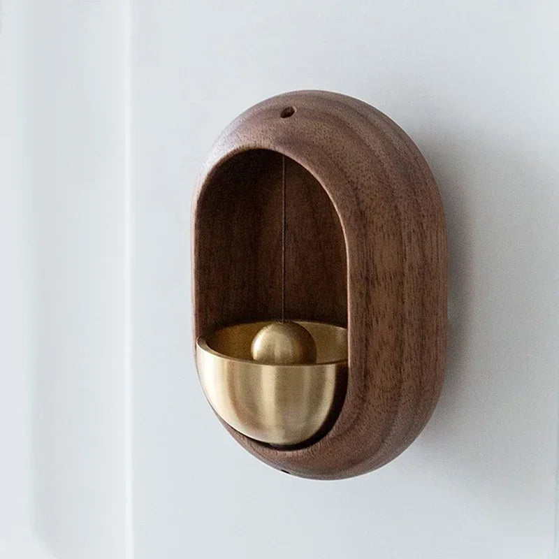 cloches vent moderne bois cuivre doré décoration intérieure minimaliste porte fenêtre jardin