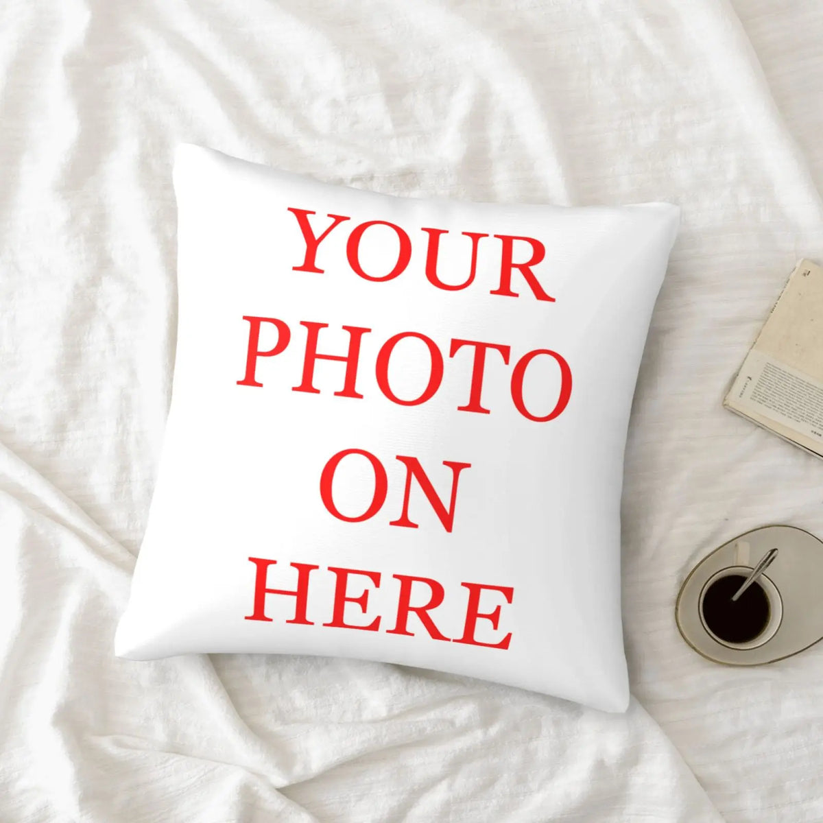 housse coussin personnalisable carré moderne lettre rouge zipper blanc deco lit voiture