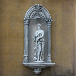 décoration murale extérieure statue classique antique grise sculptée détaillée bar patio