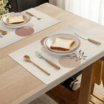 serviettes table géométriques beige rose pâle gris clair motifs feuilles modernes minimalistes