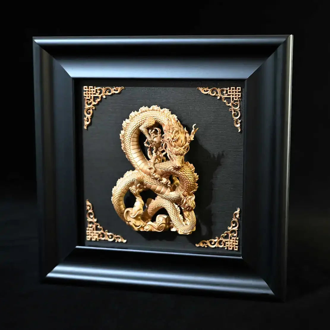 Sculpture dragon or noir relief géométrique artisanal traditionnel 125x125mm