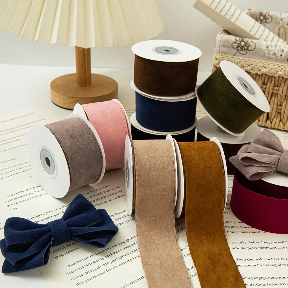 rubans décoratifs velours marron rose gris bleu marine beige classiques adhésifs diy cadeaux fêtes
