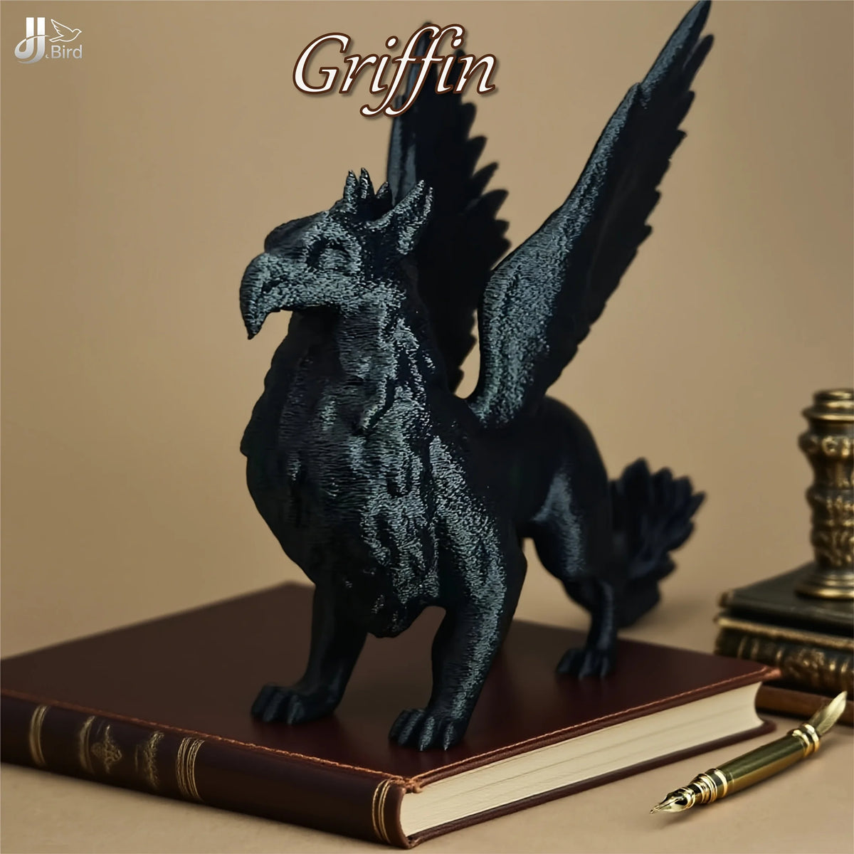statue griffon noire texture rugueuse plume dorée décoration intérieure classique opacité chambre étude salon