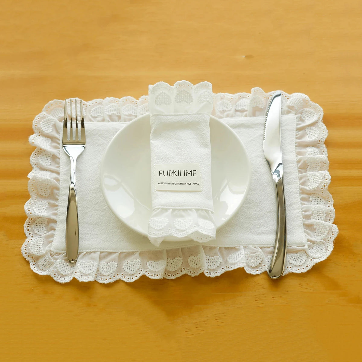 nappes dentelle table serviettes coton assiettes decoration mariage volants doux decoration table fête