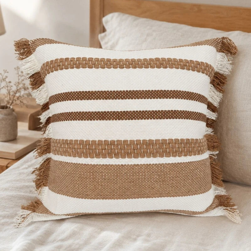 housse coussin carrée multicolore rayures boho chic franges pompons décorative intérieur voiture polyester 45x45cm
