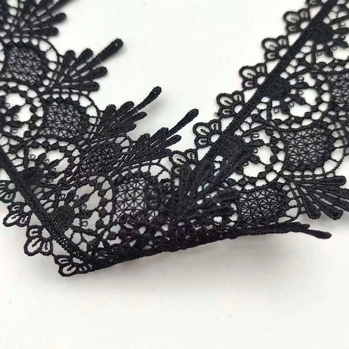 dentelle florale ornements géométriques noir broderie fine 65mm polyester mariage décoration tissu