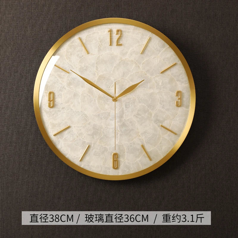 horloge murale moderne or blanc cadran marbré aiguille salon étude