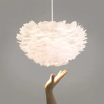lampe suspendue moderne plumes blanc salon chambre coucher lumière intérieure décoration maison