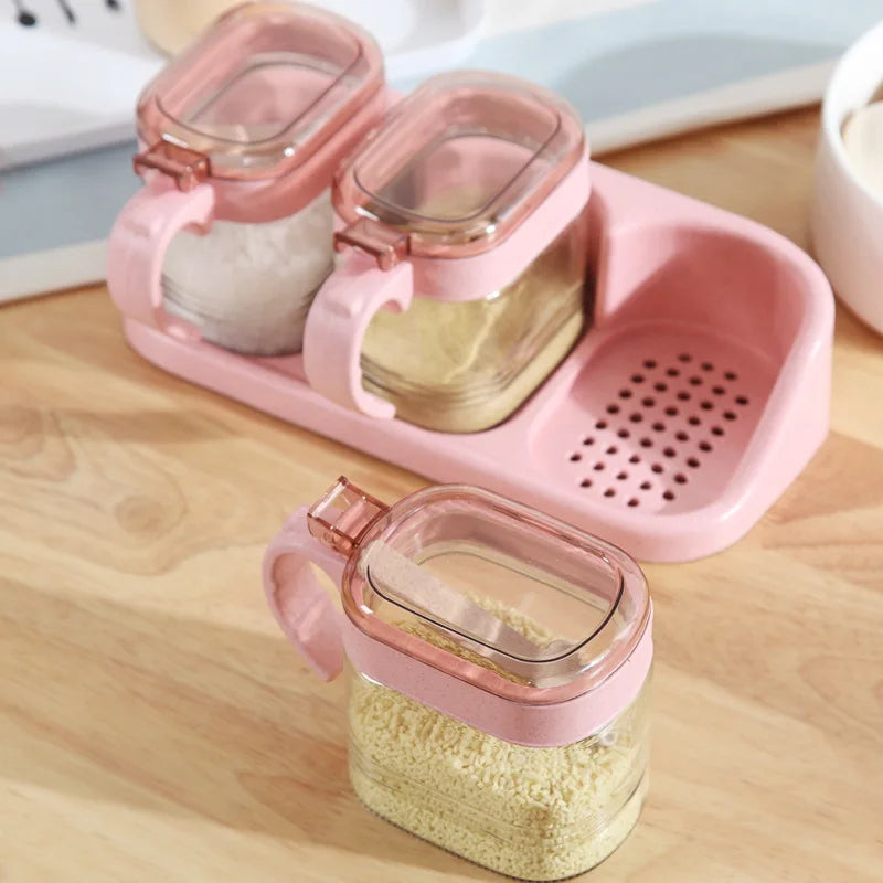 boîtes épices transparentes verre moderne rose verte bleu poignées couteau service herbes condiments cuisine