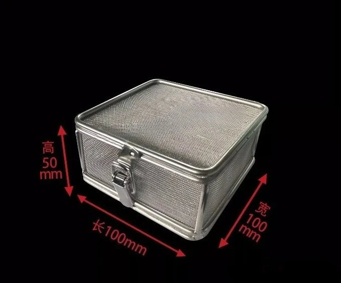 boite bijoux metal argente cadenas couvercle maille fine rangement moderne
