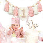décorations anniversaire 1er anniversaire fille couronne guirlande rose fleurs numéro pompons chambre enfant