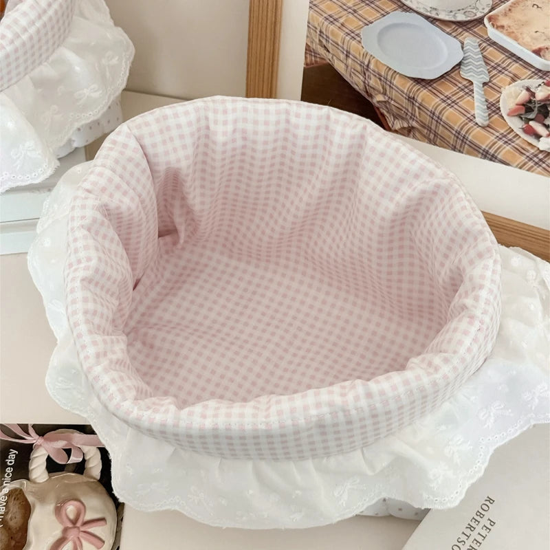 panier rangement pliable vichy rose clair bordure dentelle vintage romantique organisateur cosmétiques