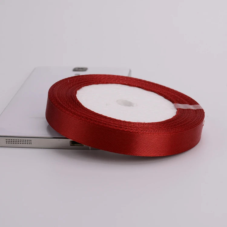 ruban satin rouge uni opacité bobine décoration mariage emballage cadeau artisanal unique 75mm 22mètres