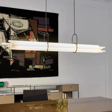 lampe suspension longue moderne minimaliste métal blanc noir cuisine salon table manger intérieur
