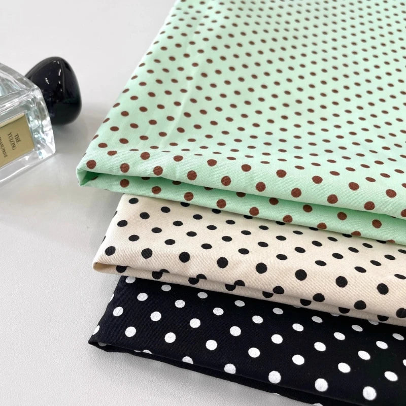 tissu brocart pois noir blanc vert menthe classique rétro protection uv 160cm decoration maison