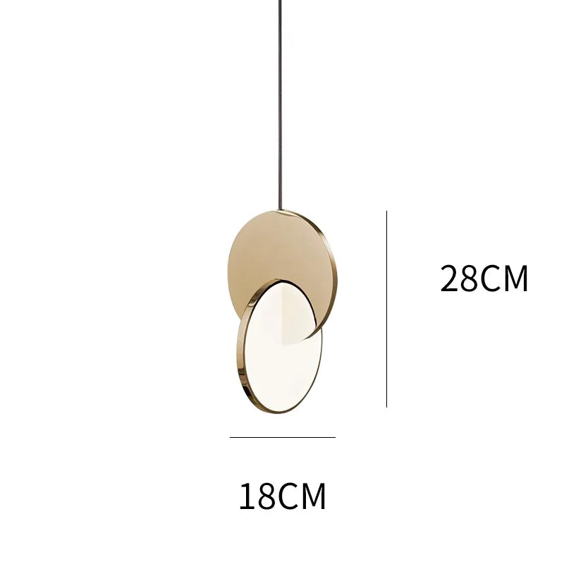 suspension lumineuse contemporaine dorée blanche métallique minimaliste salon chambre d'hôtel