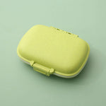 boîte pilules moderne portable compartiments repas jour rangement tablettes plastique mat vert rose bleu