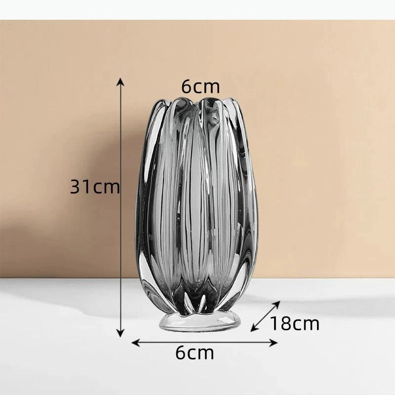 vases verre transparent gris fumé lignes gravées moderne minimaliste décoration table fleurs séchées