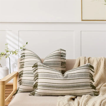 housse coussin décorative rayée bleu marine blanc franges moderne salon canapé maison