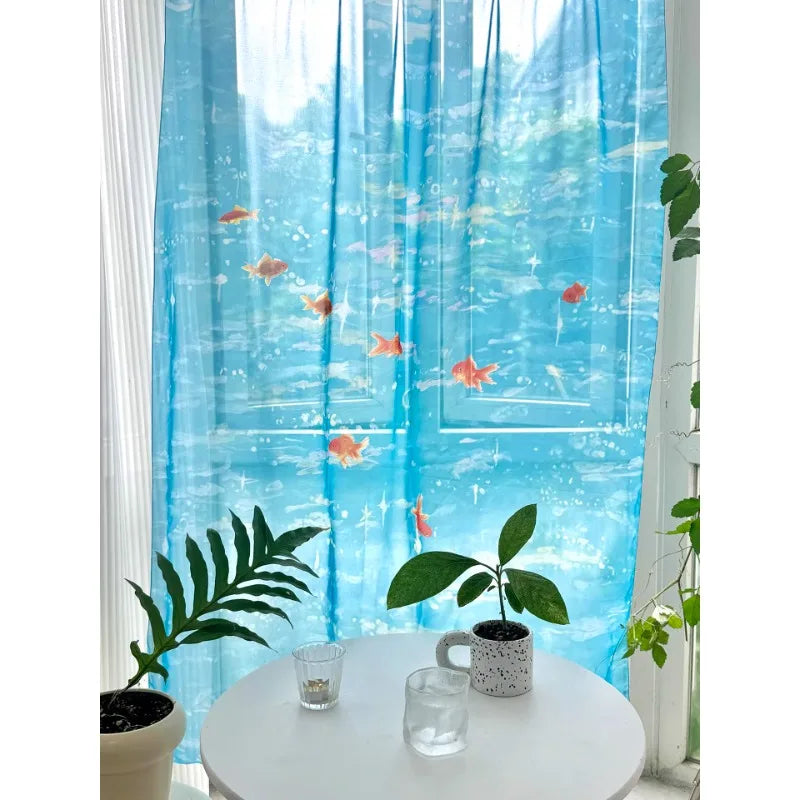 rideau fenêtre bleu clair motif poissons dorés semi transparent moderne décoratif salon chambre