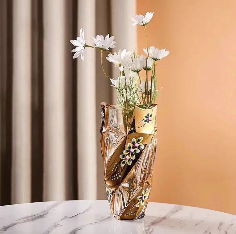 Vase décoratif moderne transparent torsadé motifs floraux dorés élégants handcrafted
