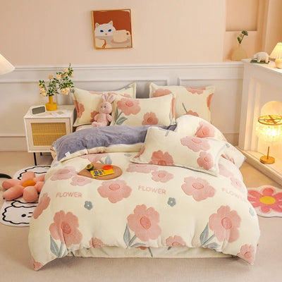 Housse de couette en flanelle corail épaisse sur un lit double