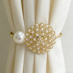 boucles rideau or blanc classiques anneaux dorés fleurées chambre coucher vintage français