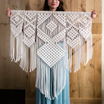 tapisserie macramé géométrique franges bohème décoration murale øllets beige clair